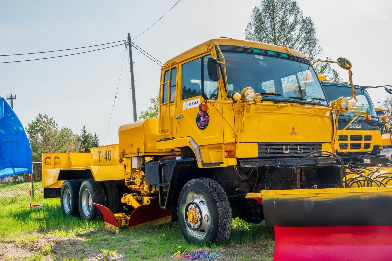 Fuso The Great FW429M Snowplow Truck in Hokkaido