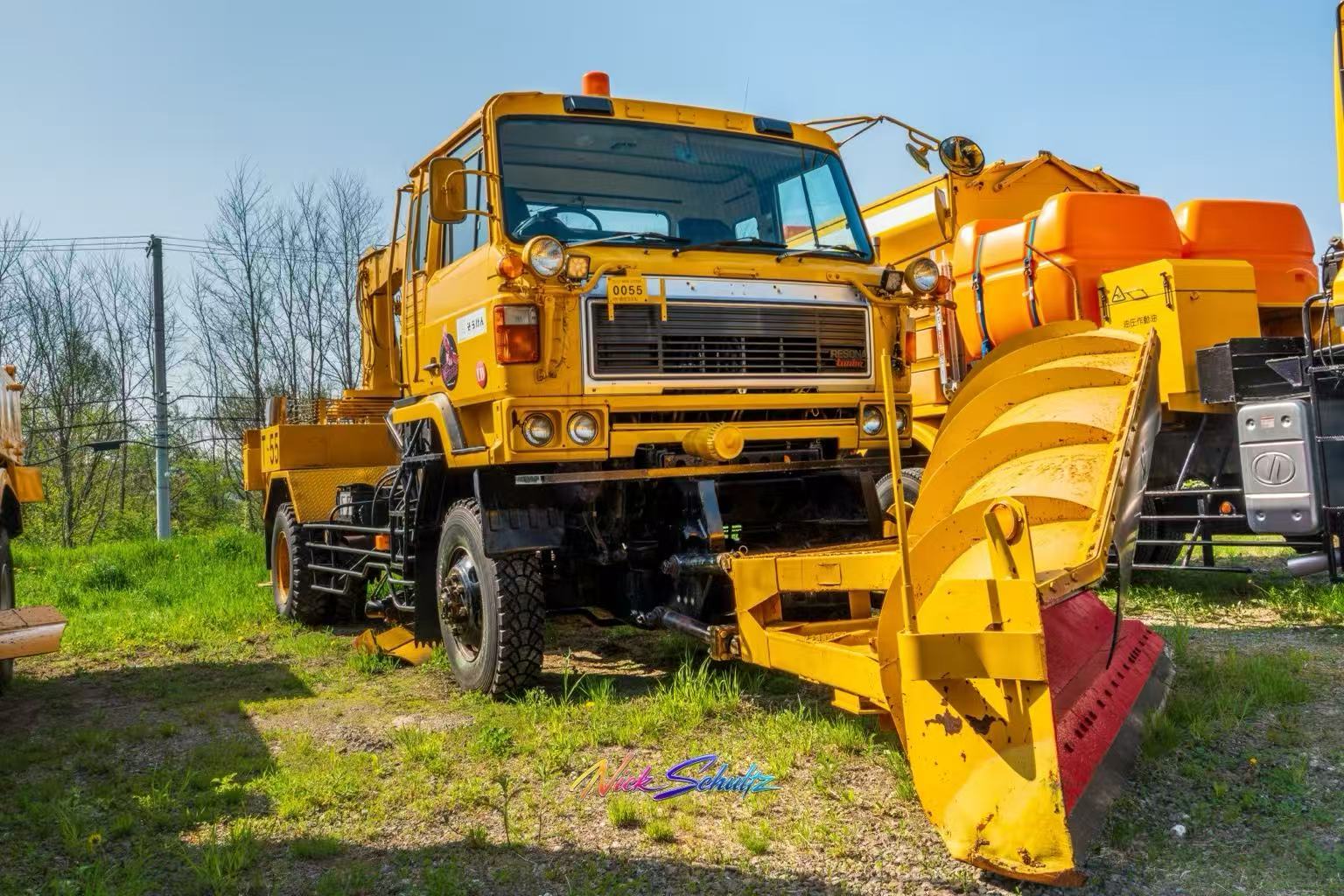 Nissan Diesel P-CF46G snowplow truck in Hokkaido